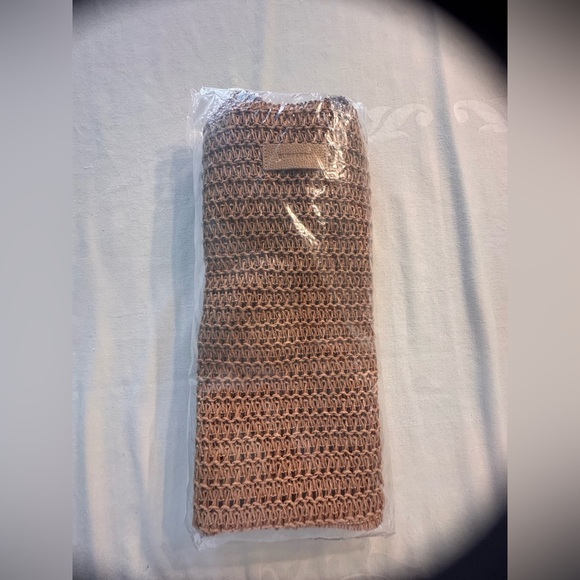 Burberry Raffia/Rattan/Straw Tote New In Packaging - Perfect for Beach/Pool - Picture 2 of 8